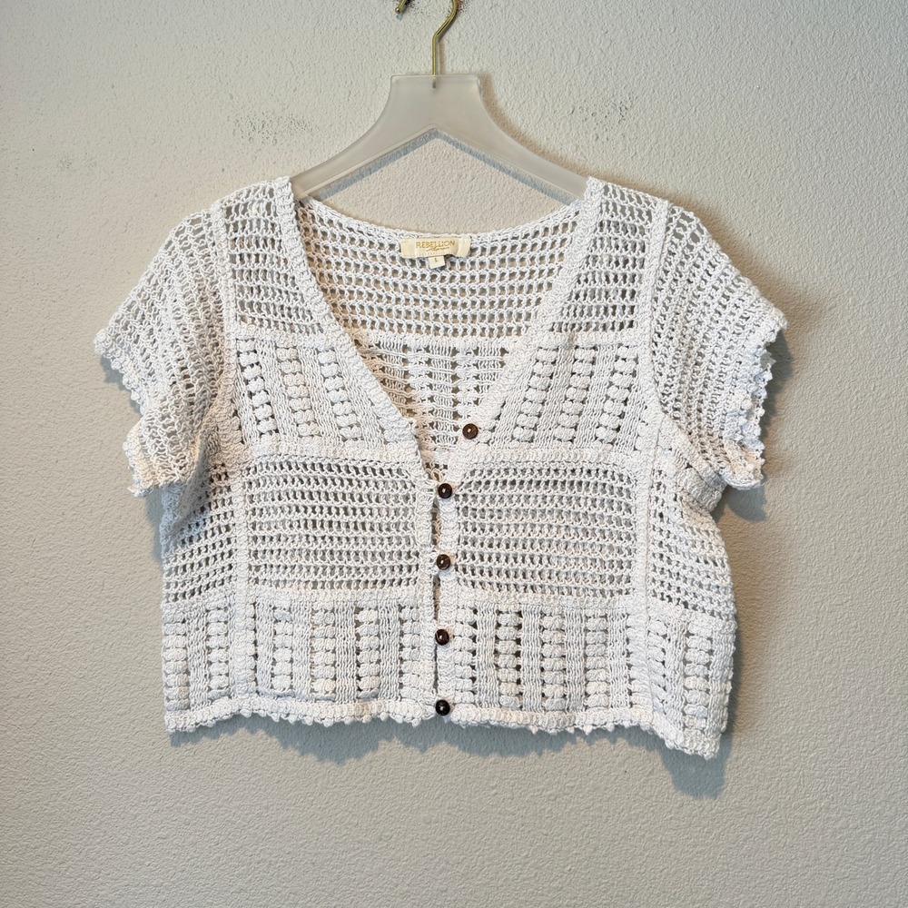 Rebellion Again White Crochet Knit Cropped Cardigan Short Sleeve V-Neck Large